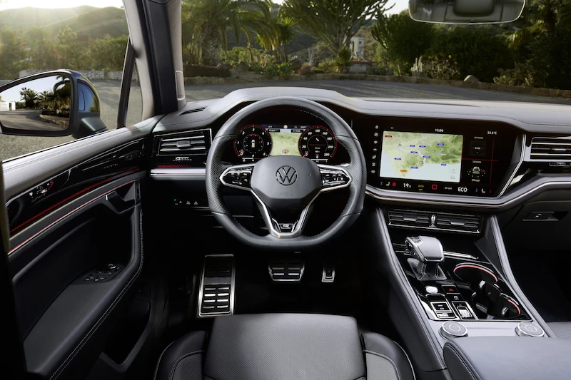 Flagowy SUV Volkswagena z nowym pozycjonowaniem cenowym. Jakość i technologia segmentu premium teraz w wyjątkowej ofercie. - 3.
