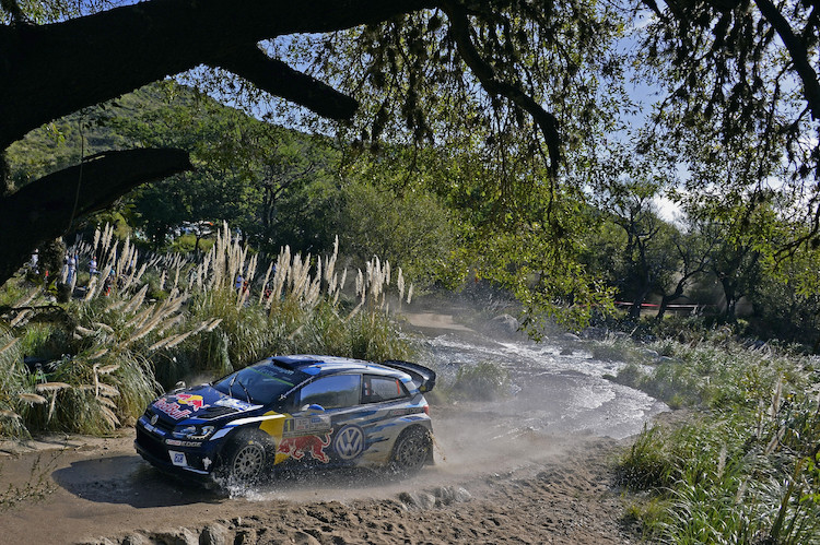 Po dramatycznym finale o włos od zwycięstwa – kierowcy Volkswagena Ogier i Mikkelsen na podium Rajdu Argentyny