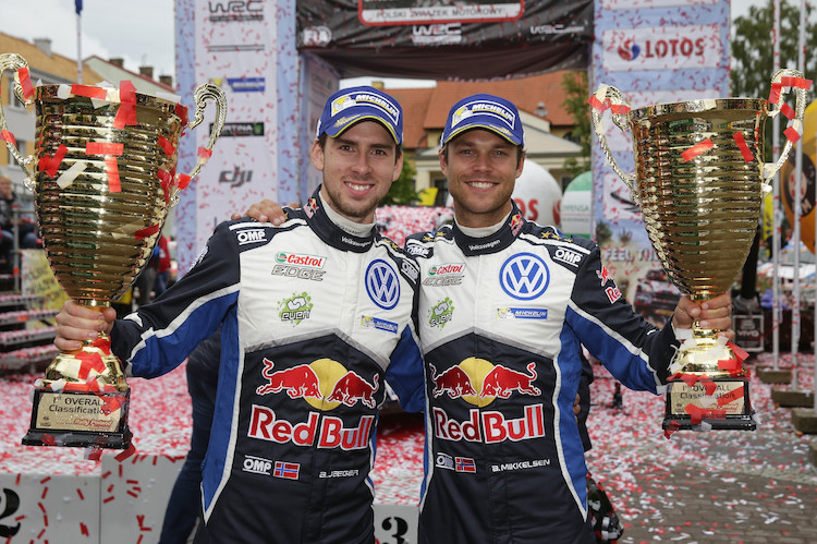 Tu liczy się odwaga: Mikkelsen wygrywa Rajd Polski i odnosi drugie w karierze zwycięstwo w cyklu WRC, Ogier i Volkswagen prowadzą w mistrzostwach w połowie sezonu