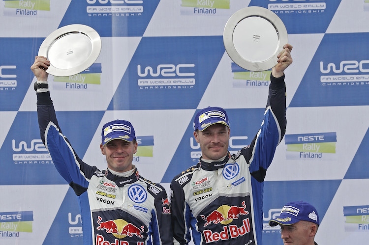 Wywalczone podium: Latvala drugi w swojej ojczyźnie. 
W klasyfikacji generalnej na trzech pierwszych miejscach kierowcy Volkswagena
