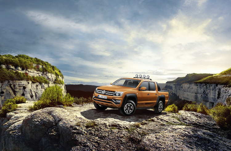 Nowy Volkswagen Amarok i Amarok Canyon zostaną zaprezentowane podczas Międzynarodowej Wystawy Samochodów Użytkowych (IAA)