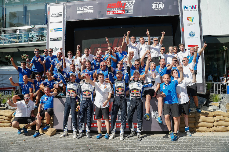 Volkswagen kończy starty w Rajdowych Mistrzostwach Świata podwójnym zwycięstwem  – Mikkelsen i Ogier piszą w Australii historię