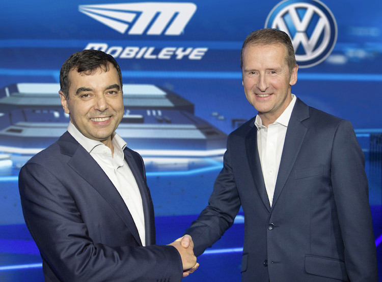 Krok w kierunku autonomicznej jazdy: Volkswagen i Mobileye podpisały porozumienie