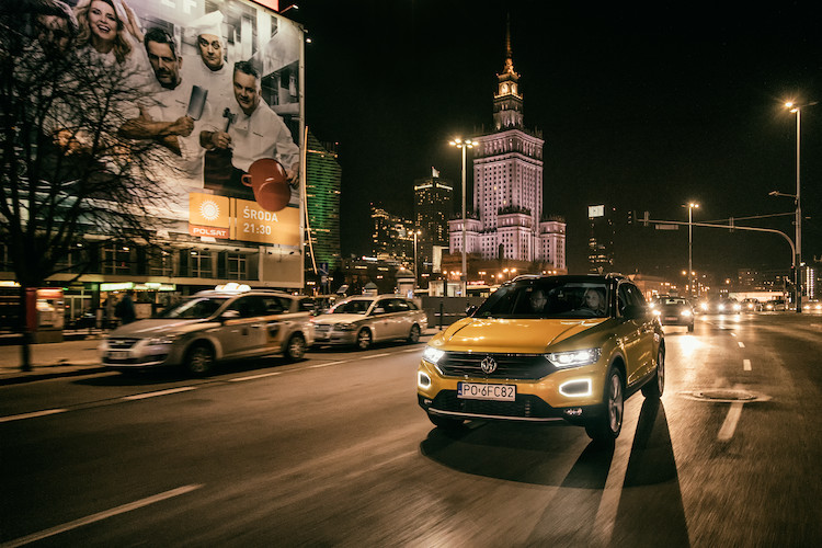 Nocne jazdy testowe dla klientów Volkswagen Home