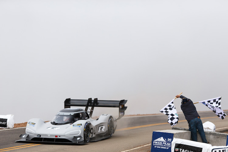 Rekord wszech czasów: Volkswagen I.D. R Pikes Peak tworzy historię