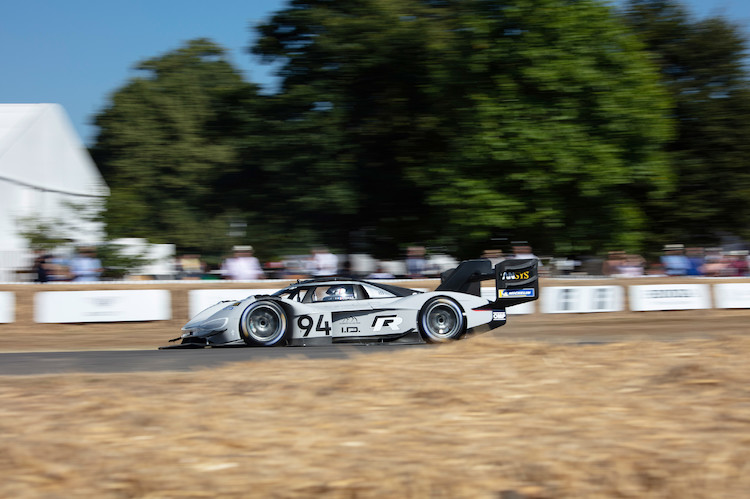 I.D. R Pikes Peak zachwycił widzów podczas rekordowego przejazdu w Goodwood