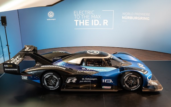 Volkswagen ID. R gotowy do nowych wyzwań