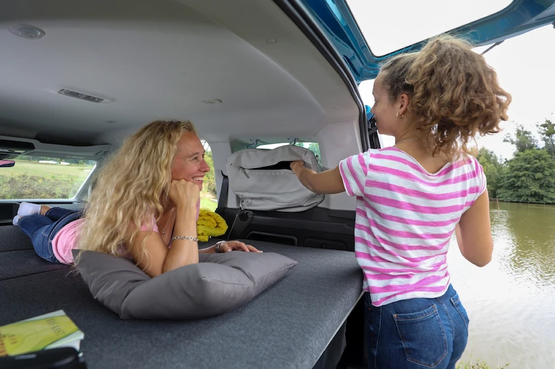Światowa premiera: Nowy Caddy idealny na długie podróże - z wysuwaną mini kuchenką, panoramicznym szklanym dachem i jeszcze większą ilością przestrzeni - 10.