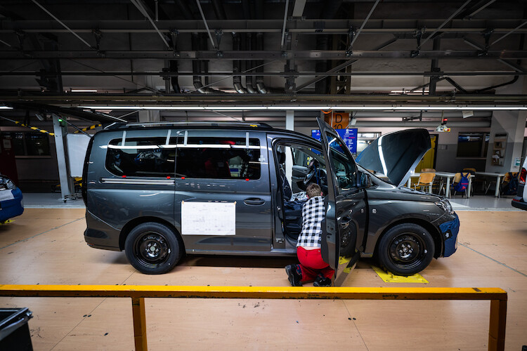 Volkswagen Caddy 5 Maxi – w Volkswagen Poznań ruszyła produkcja największego wariantu Volkswagena Caddy 5