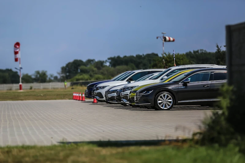 Od Golfa eHybrid do Touarega R – Volkswagen oferuje aż 9 modeli hybrydowych typu plug-in - 17.
