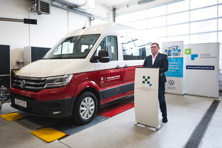 Kształcenie branżowe pod patronatem Volkswagen Poznań: Volkswagen Crafter dla Zespołu Szkół nr 1 w Swarzędzu