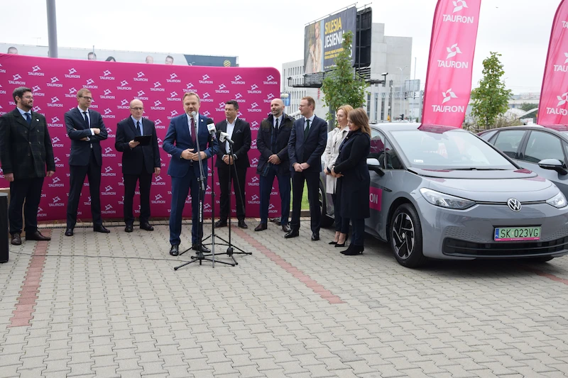 Spółka TAURON Nowe Technologie stawia na ID.3 –przekazano jej 10 pierwszych egzemplarzy - 2.