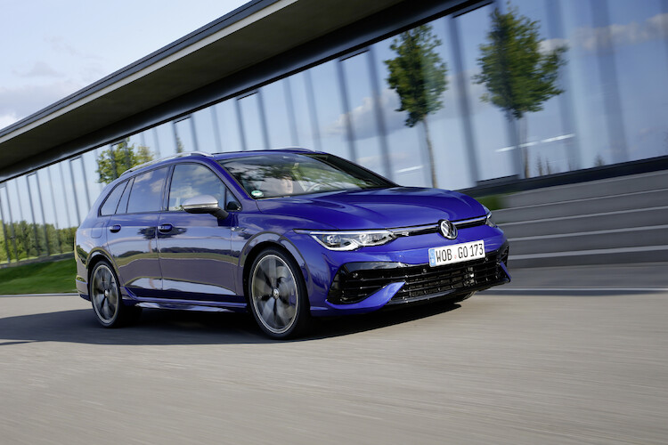 Nowy Volkswagen Golf R Variant – przestronne i wszechstronnie utalentowane kombi