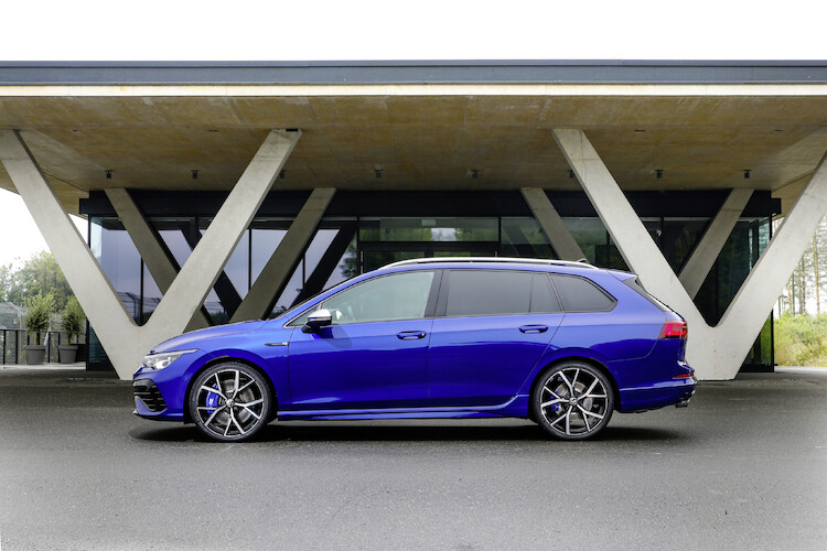 Nowy Volkswagen Golf R Variant – przestronne i wszechstronnie utalentowane kombi