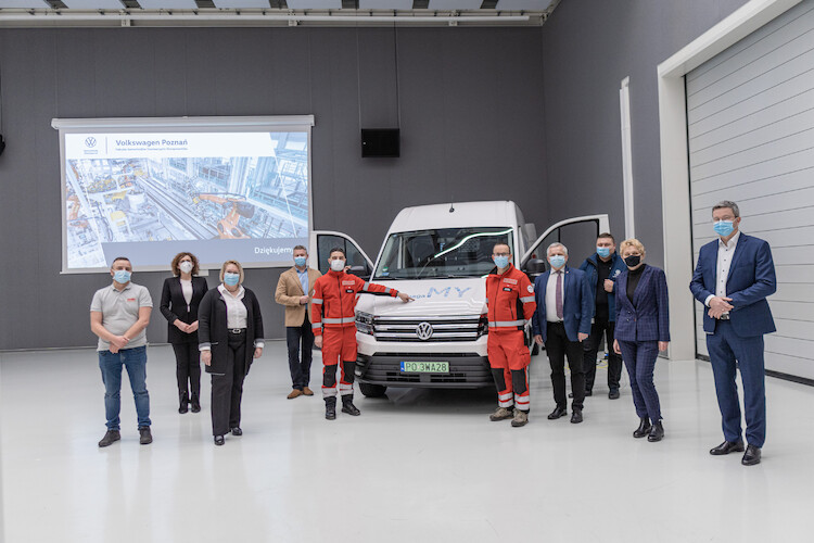 Volkswagen Poznań przekazuje e-Craftera Grupie Ratownictwa PCK Poznań