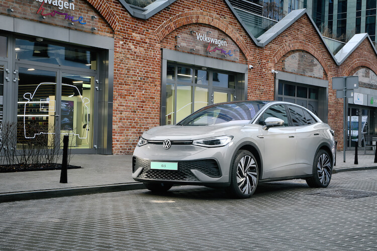 Nowy, elektryczny SUV coupe: Volkswagen ID.5 już od 1553 zł miesięcznie w programie „Mój Elektryk”