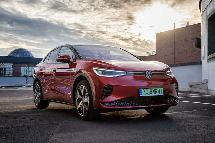 Dealerzy Volkswagena udostępniają punkty ładowania dla samochodów elektrycznych