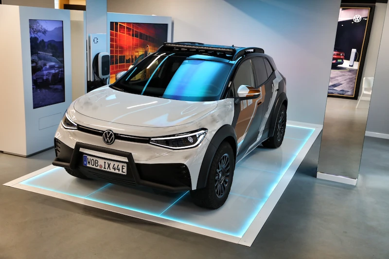 Koncepcyjny samochód elektryczny Volkswagena ID. XTREME w Volkswagen Home - 6.