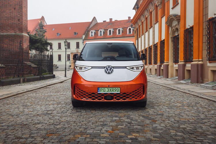 Volkswagen ID. Buzz w drodze do zera. 