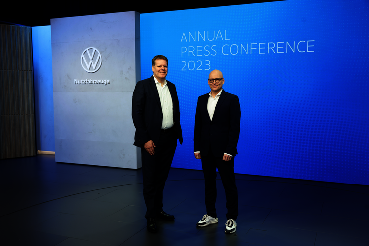 Volkswagen Samochody Dostawcze podsumowuje rok 2022 i mówi o planach na rok 2023