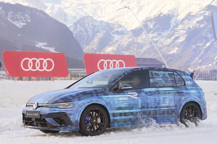 Volkswagen prezentuje przyszłego Golfa R podczas imprezy Ice Race w Zell am See