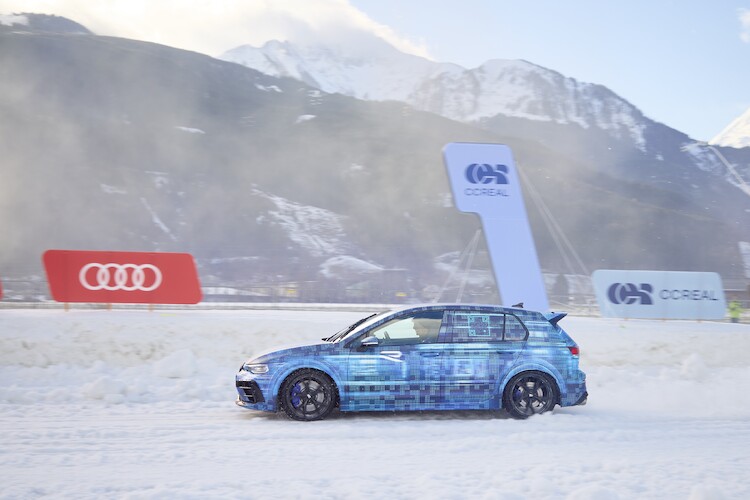 Volkswagen prezentuje przyszłego Golfa R podczas imprezy Ice Race w Zell am See