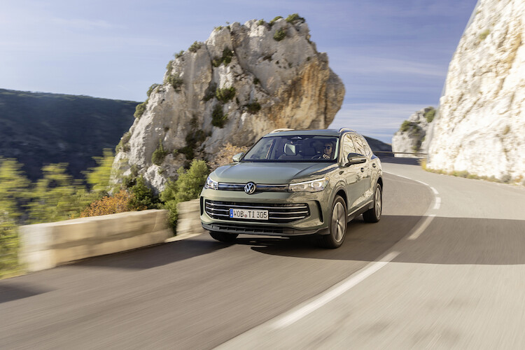 Można już zamawiać Volkswagena Tiguana z napędem hybrydowym plug-in: ceny startują od 212 290 zł 