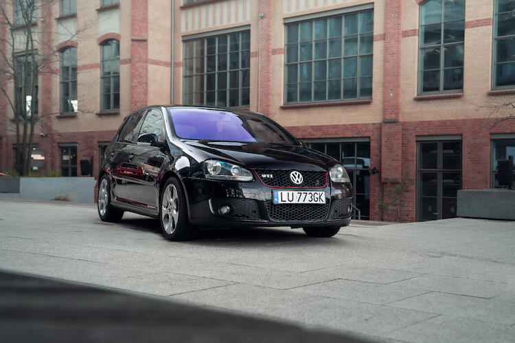 Volkswagen Golf V – wysoki komfort, znakomite właściwości jezdne i więcej wersji nadwoziowych