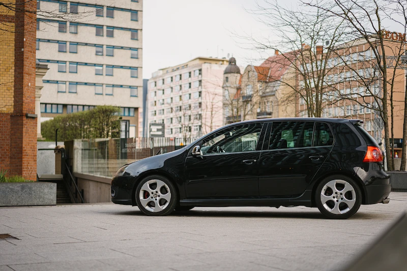 Volkswagen Golf V – wysoki komfort, znakomite właściwości jezdne i więcej wersji nadwoziowych - 6.