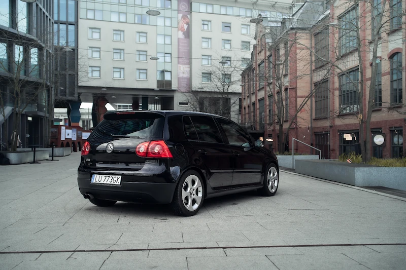 Volkswagen Golf V – wysoki komfort, znakomite właściwości jezdne i więcej wersji nadwoziowych - 3.