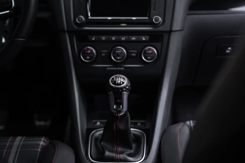 Volkswagen Golf VI – bogate wyposażenie standardowe i wysoki poziom bezpieczeństwa - 22.
