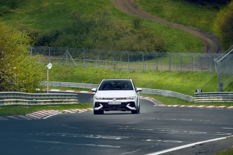 Światowa premiera podczas wyścigu 24 h: Volkswagen prezentuje nowego Golfa GTI Clubsport na Nürburgringu  - 22.