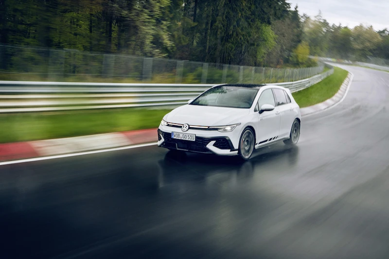 Światowa premiera podczas wyścigu 24 h: Volkswagen prezentuje nowego Golfa GTI Clubsport na Nürburgringu  - 20.