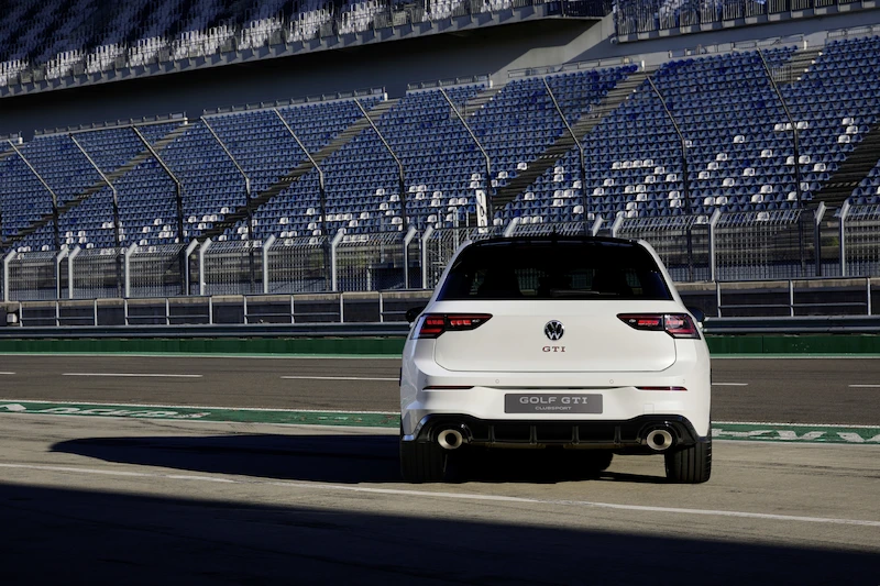 Światowa premiera podczas wyścigu 24 h: Volkswagen prezentuje nowego Golfa GTI Clubsport na Nürburgringu  - 12.