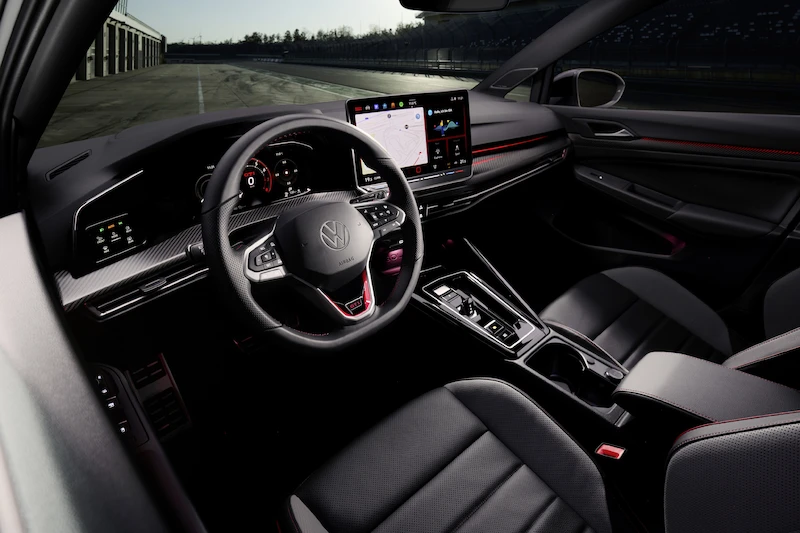 Światowa premiera podczas wyścigu 24 h: Volkswagen prezentuje nowego Golfa GTI Clubsport na Nürburgringu  - 41.