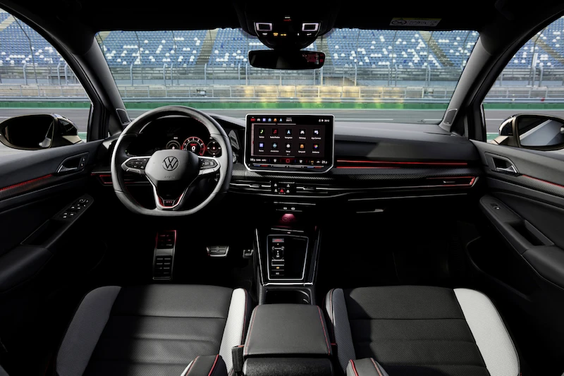 Światowa premiera podczas wyścigu 24 h: Volkswagen prezentuje nowego Golfa GTI Clubsport na Nürburgringu  - 39.