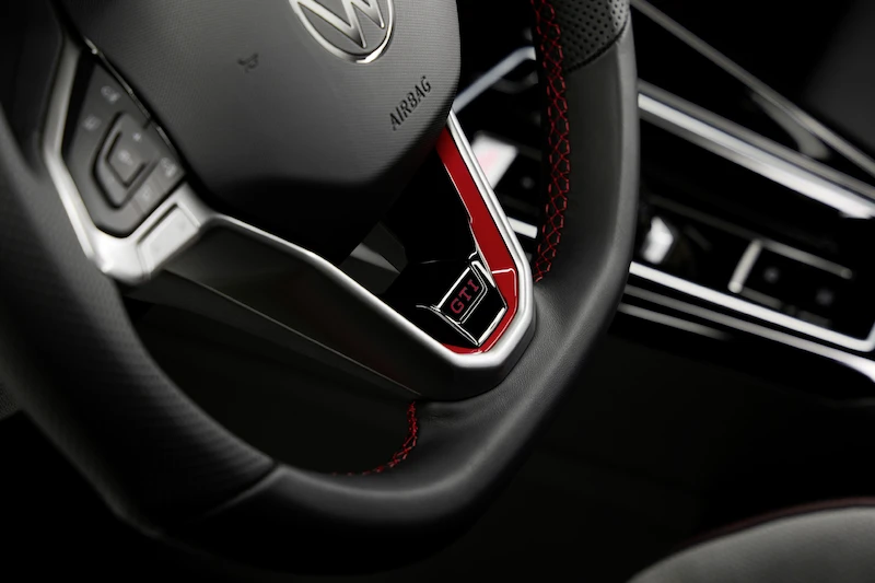 Światowa premiera podczas wyścigu 24 h: Volkswagen prezentuje nowego Golfa GTI Clubsport na Nürburgringu  - 44.