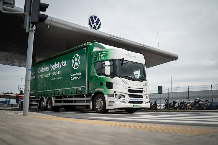 Volkswagen Poznań poszerzy flotę w pełni elektrycznych ciężarówek obsługujących dostawy do fabryk