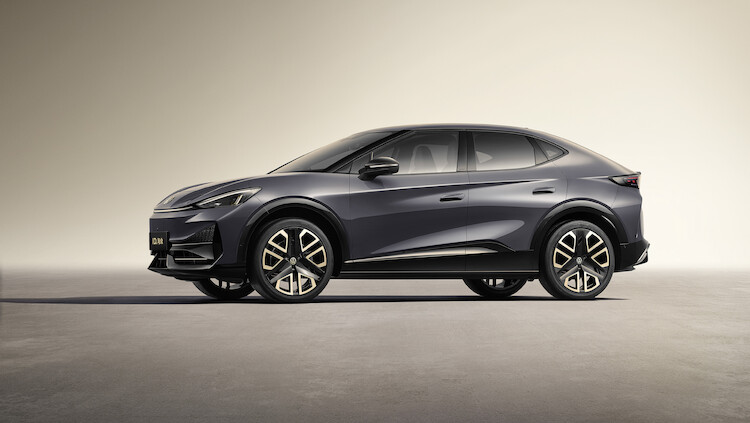 Volkswagen poszerza gamę modeli ID. w Chinach: premiera progresywnego ID. UNYX z awatarem 3D