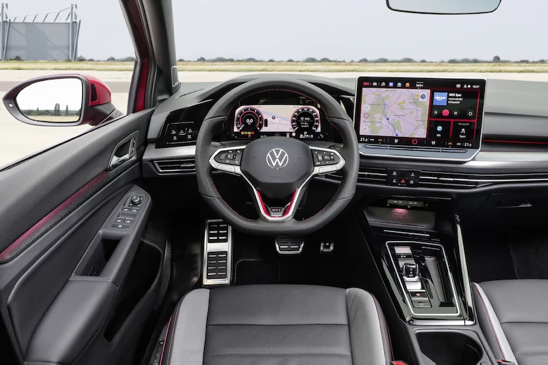 Volkswagen wprowadził na rynek odświeżoną wersję Golfa GTI i Golfa GTI Clubsport - 6.