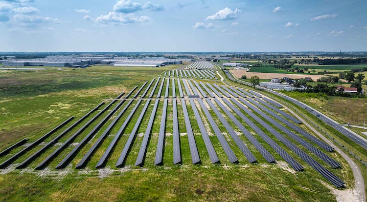 Fabrykę Volkswagena we Wrześni zasila dziś wyłącznie energia słoneczna