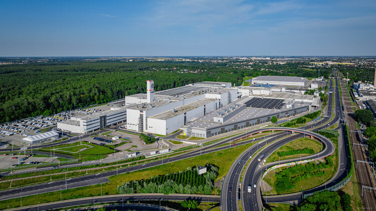 Volkswagen Poznań: Rekord produkcji w 2024 roku i liczne wyzwania na horyzoncie