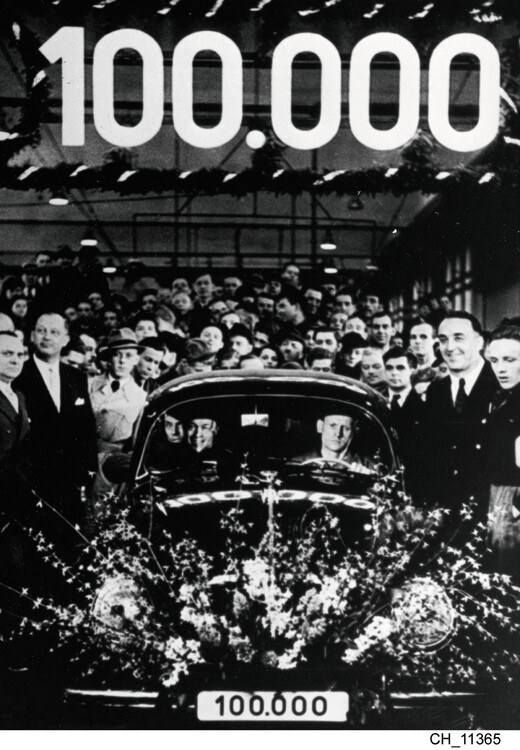 75 lat temu pierwszy egzemplarz Garbusa zjechał z taśmy z fabryki Volkswagena poza Niemcami