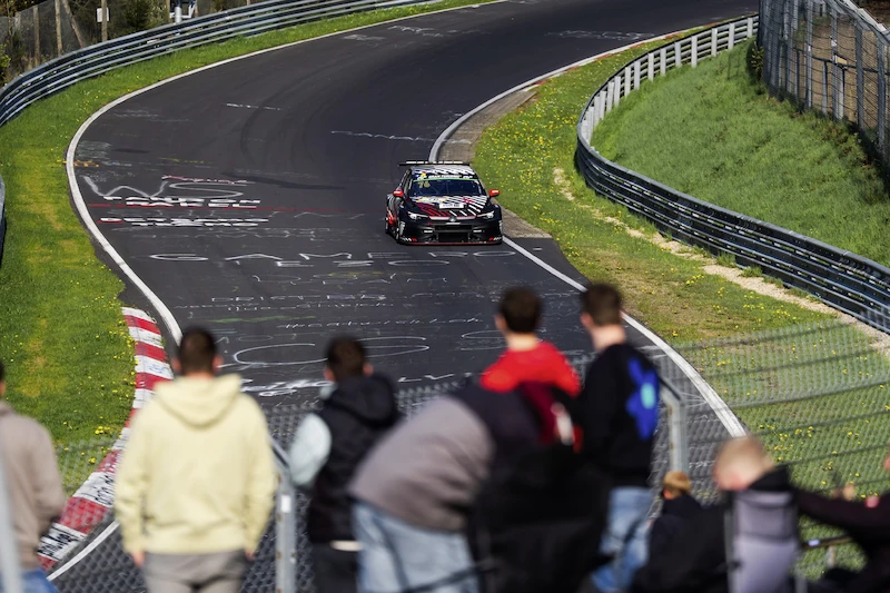 Festiwal Volkswagena Golfa GTI podczas weekendu wyścigowego 24h ADAC na torze Nürburgring
