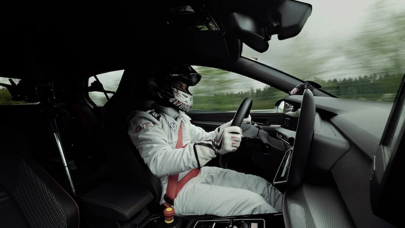 Nowy Golf GTI EDITION 50 to najszybszy produkowany seryjnie model Volkswagena na torze Nürburgring - 6.