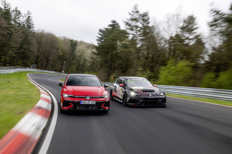 Volkswagen prezentuje Golfa GTI EDITION 50 – najmocniejszą produkowaną seryjnie wersję tego auta