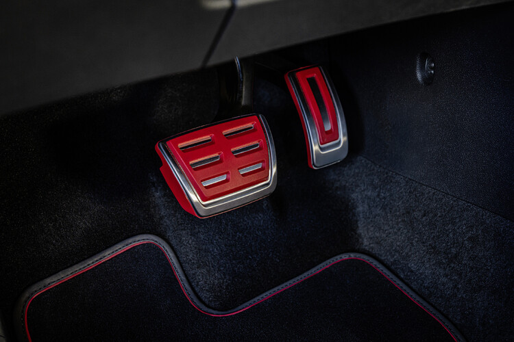 Volkswagen prezentuje Golfa GTI EDITION 50 – najmocniejszą produkowaną seryjnie wersję tego auta