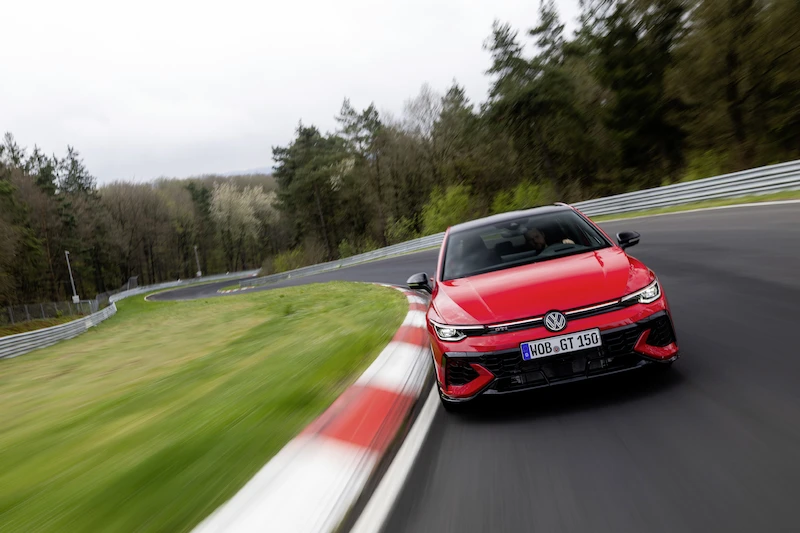 Volkswagen prezentuje Golfa GTI EDITION 50 – najmocniejszą produkowaną seryjnie wersję tego auta - 8.