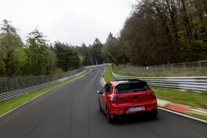 Volkswagen prezentuje Golfa GTI EDITION 50 – najmocniejszą produkowaną seryjnie wersję tego auta - 9.