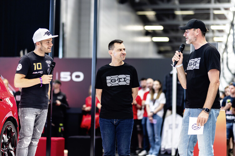 Zwycięstwo w klasie po światowej premierze: wyjątkowy weekend Golfa GTI na torze Nürburgring